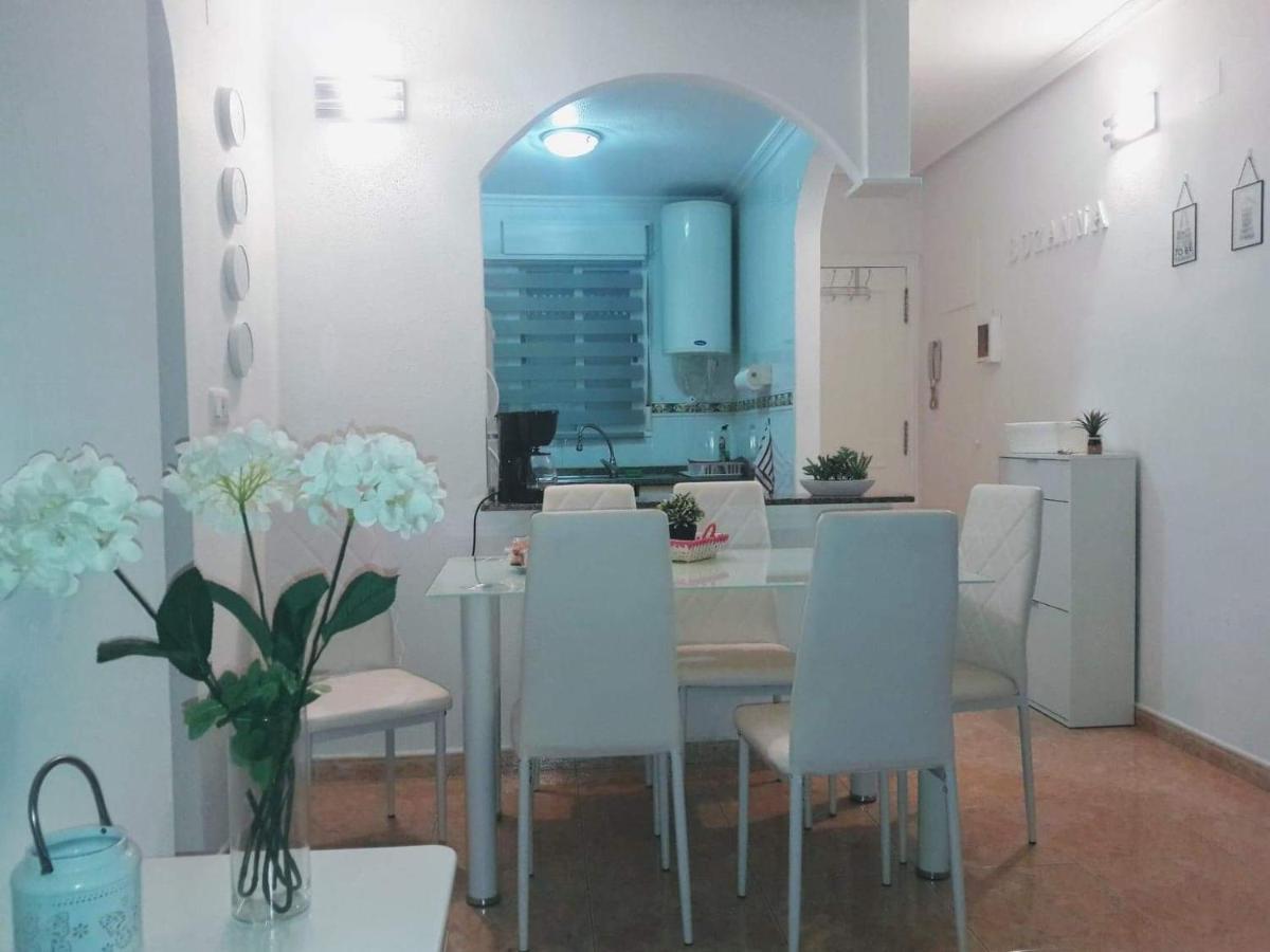 Apartament Margaret Torrevieja Esterno foto