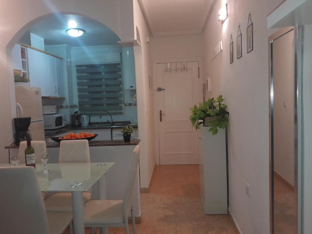 Apartament Margaret Torrevieja Esterno foto