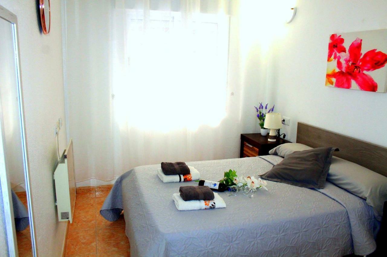Apartament Margaret Torrevieja Esterno foto